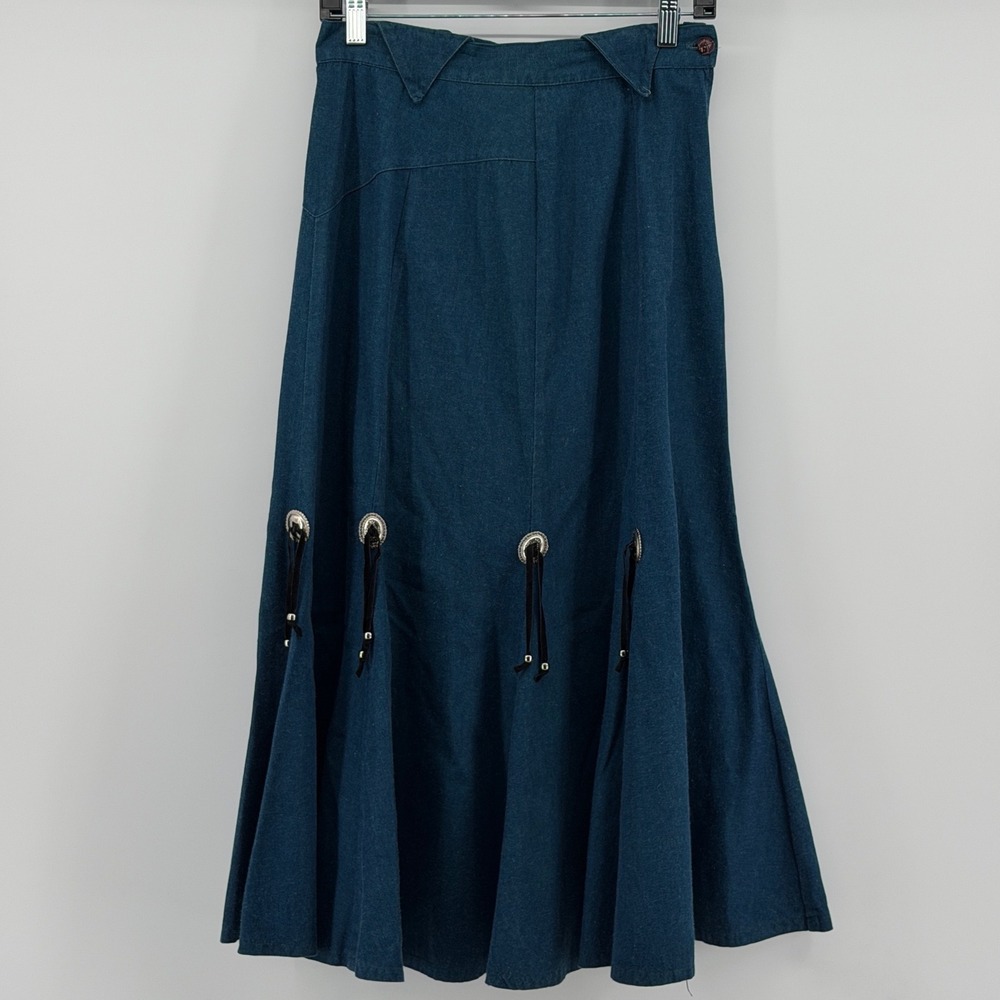 Vintage Circle T by Marilyn Lenox Woman's 9/10 Western A-Line Concho Long Skirt